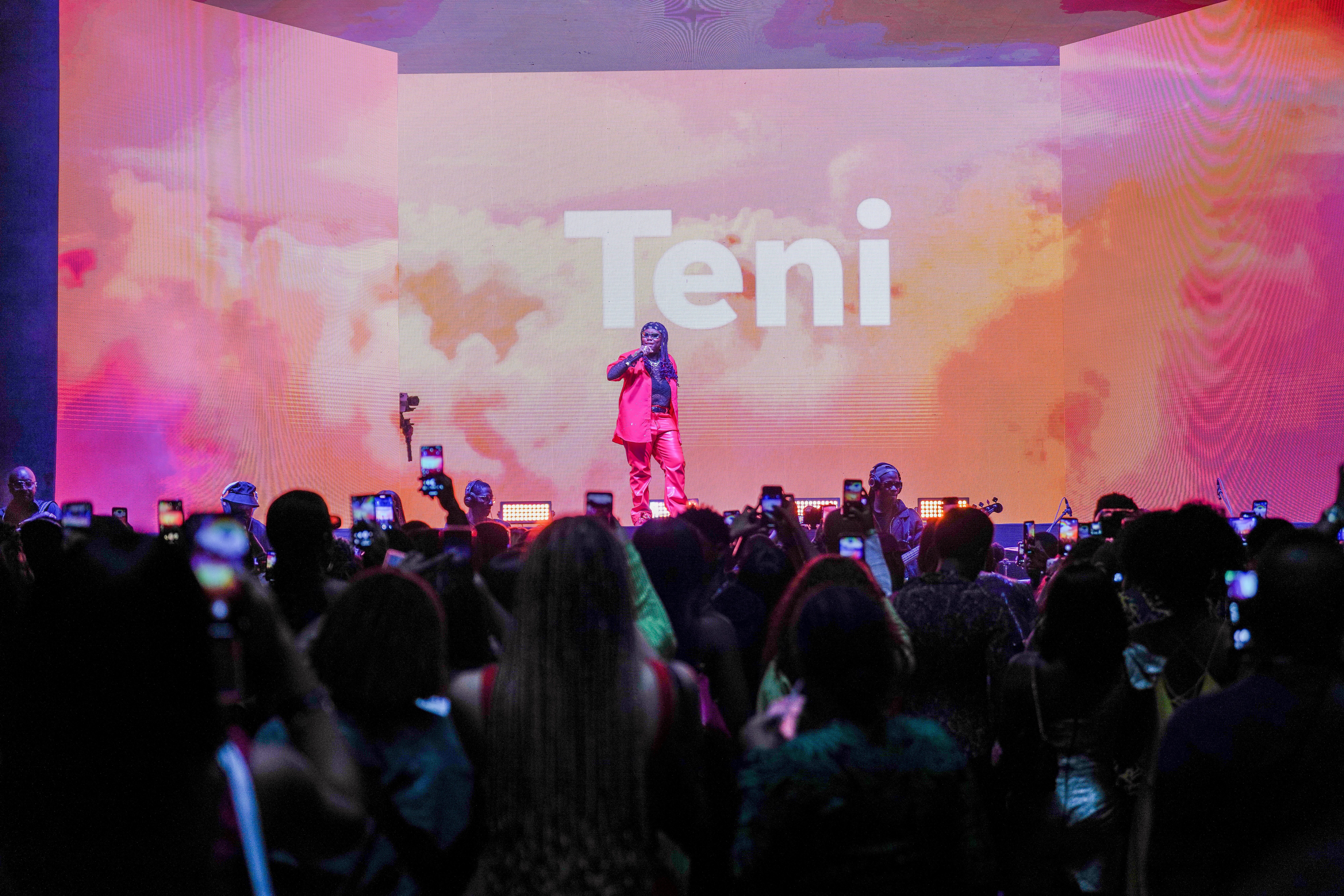 Photos of Teni, Ayra Starr, and other Creators Flexing in the Metaverse at Meta’s #FlexNaija event in Lagos