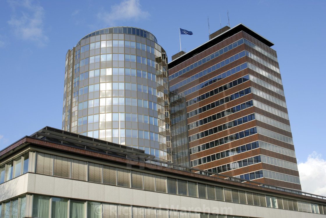 The Dutch National Bank has charged Coinbase $3.6 million for failing to meet registration requirements before providing services in the Netherlands.