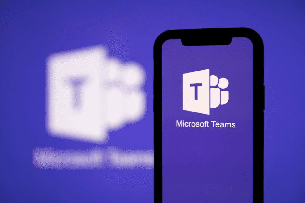 Microsoft services suffer outage globally