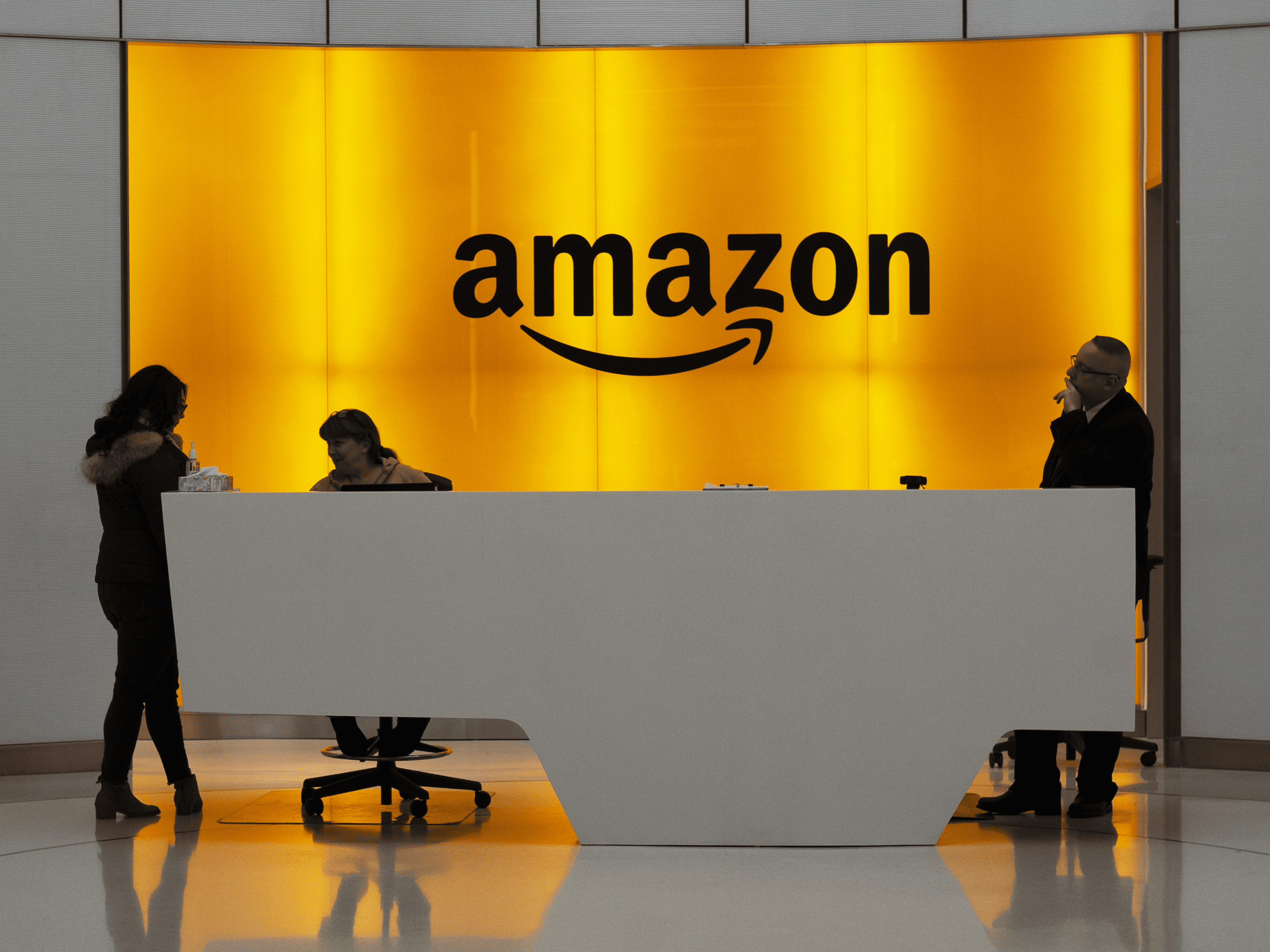 Amazon to lay off an additional 9,000, making it about 20,000 employees in total