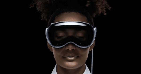 Apple Vision Pro vs Meta's Quest 3: The VR war begins