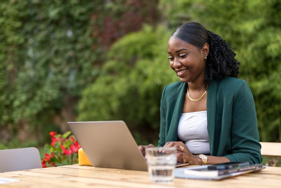 5 Smart Saving Hacks Nigerian Freelancers Need to Survive Rising Living Costs