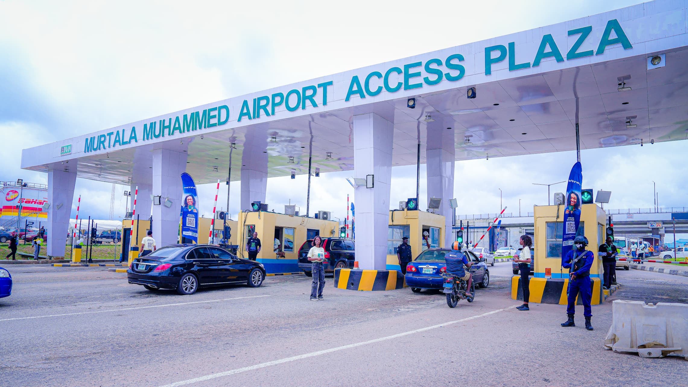 Cashless payment at airport