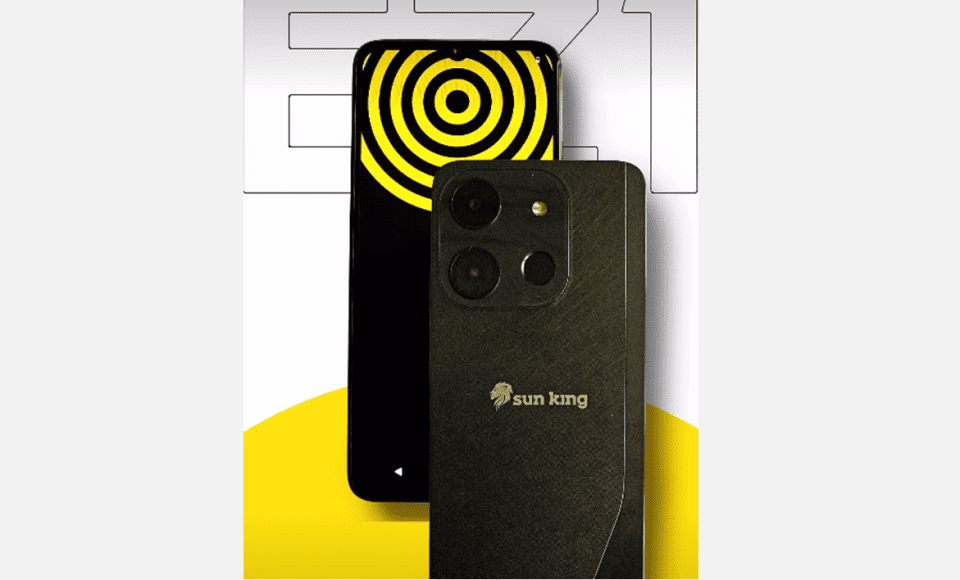 Sun-King-EZ1-Smartphone-in-Kenya