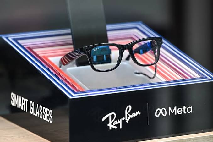 How to identify and stop being recorded by wearable surveillance glasses like Meta's Ray-Bans
